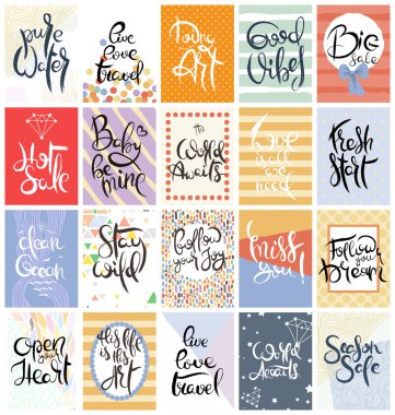 El çizimi bir kart seti. Vektör çizimi. Broşür, broşür ve şablon koleksiyonu. Harfli, desenli ve süslemeli İskandinav kartları tasarımı.