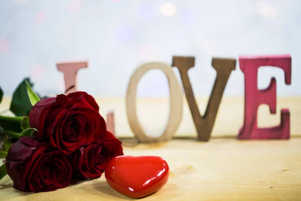 Mawar dengan hati valentine, pernikahan Stok Gambar Bebas Royalti