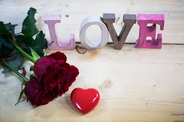 Mawar dengan hati valentine, pernikahan Stok Foto