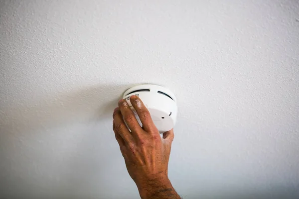 Yükleme bir duman dedektörü