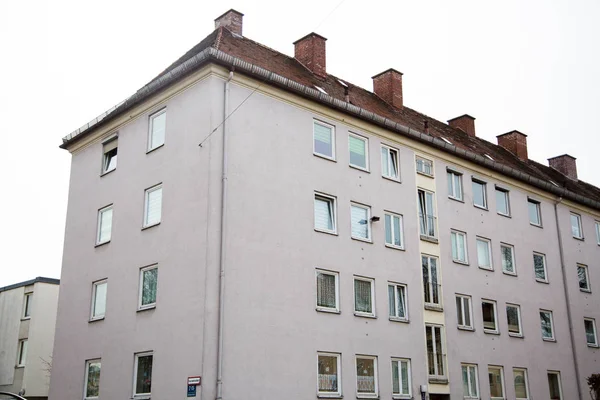 Multi-family house, tenement house in Munich — Stock Photo, Image