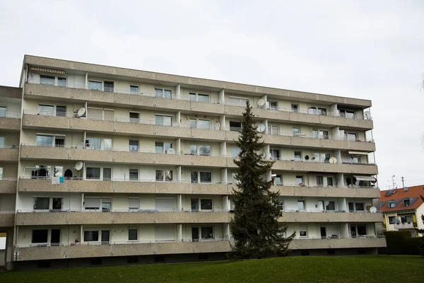 Mehrfamilienhaus in München, Wohnhaus, Wohnhaus — Stockfoto