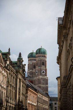 Münih, Münih şehir kilisede