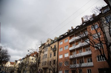 Münih Schwabing eski bina restore