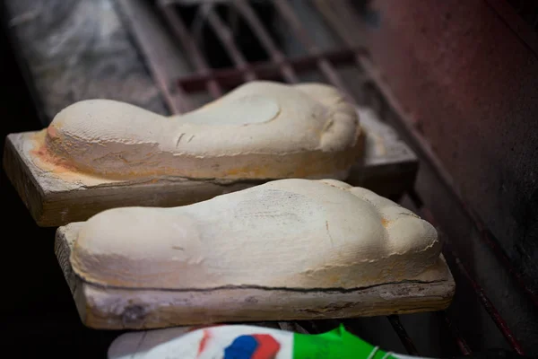 Alçı yatakları için