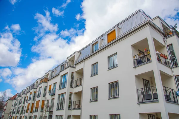 Almanya, güzel yerleşim bölgesi daireli ev