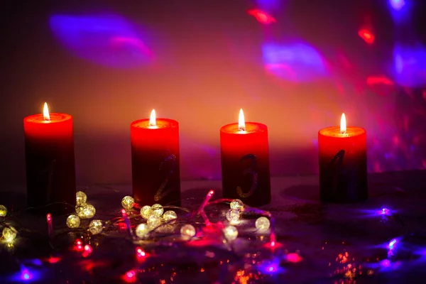 요정 불빛 과 함께 출현을 위한 촛불 — 스톡 사진