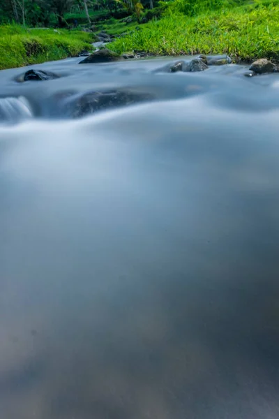 Fluss Des Wassers Das Glatt Und Weich Ist Sehr Gut — Stockfoto