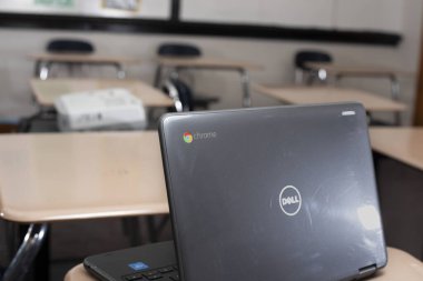 Elgin, Illinois - 2019 dolayları: Sınıfta bir Dell Chromebook.