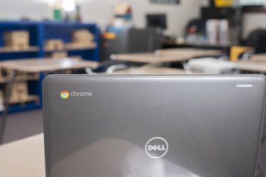 Elgin, Illinois - 2019 dolayları: Sınıfta bir Dell Chromebook.