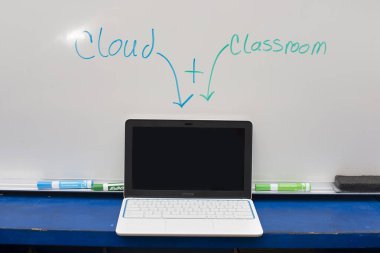 Elgin, Illinois - 2019 dolaylarında: Sınıfta bir HP Chromebook. 
