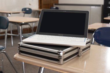 Elgin, Illinois - 2019 dolaylarında: Sınıfta HP Edition Chromebook.