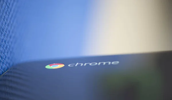 Elgin Illinois Circa 2019 Dell Ecducational Edition Chromebook Een Blauwe — Stockfoto