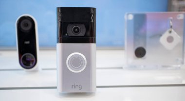 Chicago Illinois, ABD - 2020 dolaylarında Target 'ta satışta olan bir Amazon Ring ürünü.