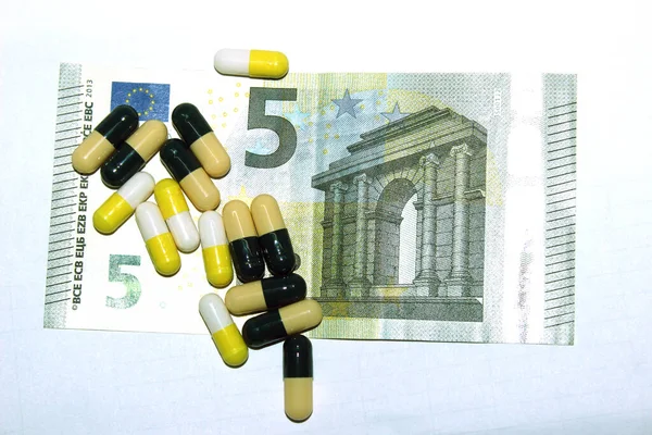 5 euros, pills, medicine, pills are on the money