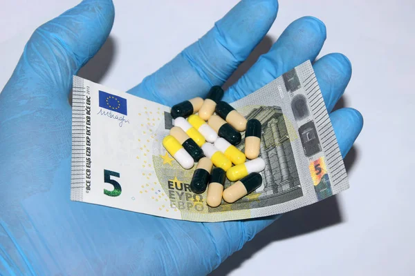 Euro Pigułki Lekarstwa Pigułki Pieniądze — Zdjęcie stockowe