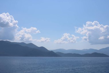 Tatil sırasında kıyıya olan uzaklık manzarası..