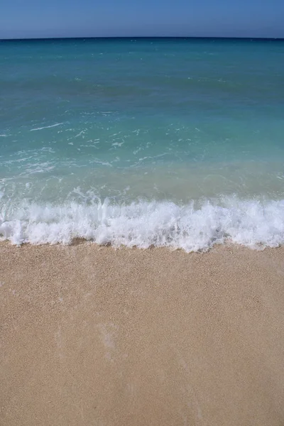 Прекрасный Вид Море Пляж Солнечный День — стоковое фото