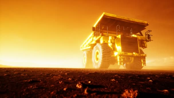 Grande caminhão de mineração amarelo na poeira na carreira — Vídeo de Stock