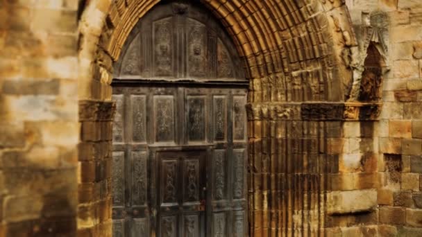 église Saint Sauveur Porte Fegeac