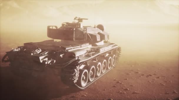Танк Второй мировой войны в пустыне во время песчаной бури — стоковое видео
