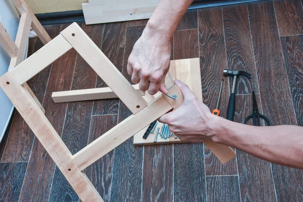 Man Hands Assembling Wooden Furniture Tools Quarantine Isolation — Stock Photo, Image