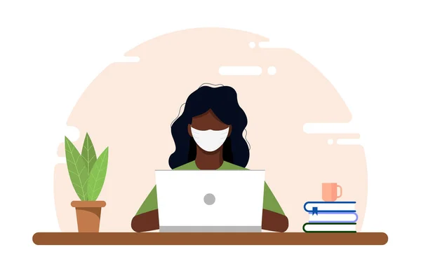 Europea africana chica en una máscara freelancer trabajo — Vector de stock