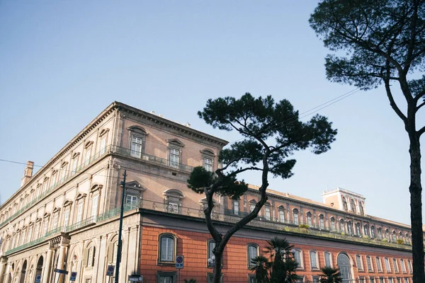 Napoli, İtalya, 25 Ekim 2020 Napoli, İtalya sokakları manzaralı