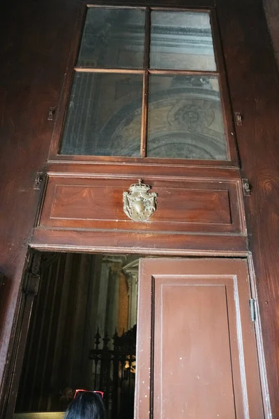 Eski güzel katedralin içi. 