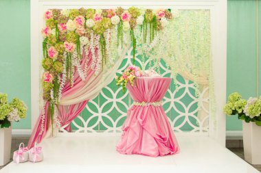 Lüks bir şekilde dekore düğün tablo