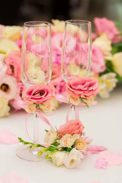 Luxusně zařízené svatební stůl — Stock fotografie
