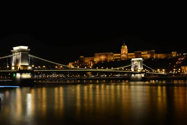 Budapest Hungría 2016 Vista Del Castillo Buda Puente Cadena Szchenyi — Foto de Stock