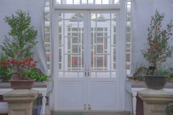 韓国の温室の扉 — ストック写真