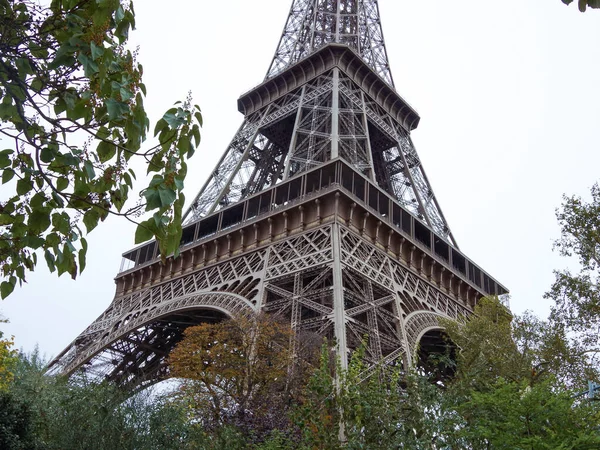 Fragment Eiffel Tower Paris France Deserted Tourists Self Isolation Quarantine — Stock Photo, Image