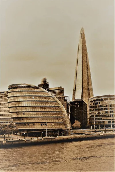 イギリスロンドン市と橋 — ストック写真