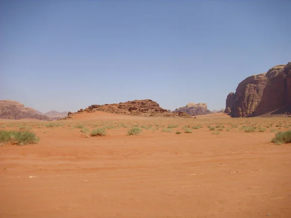 desert  table mountains  sand   wasteland