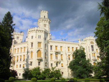 Hluboka nad Vltavou şatosu