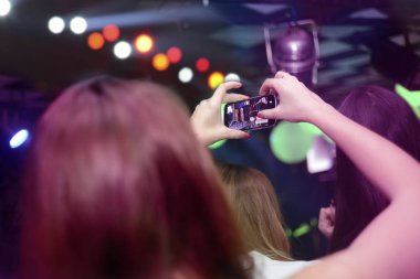 Bir konser fotoğraf çekimi