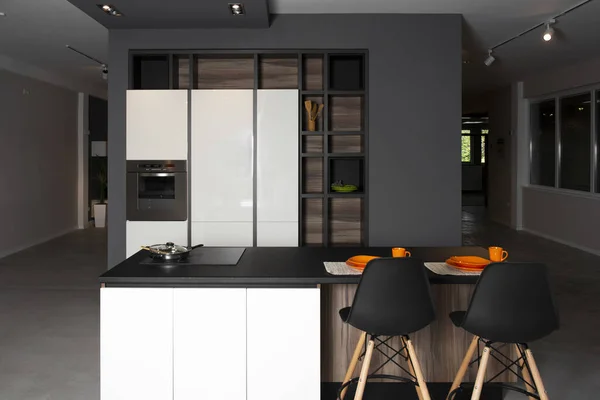 Minimalistis Lively Dan Modern Dapur Sebuah Flat Mahal — Stok Foto