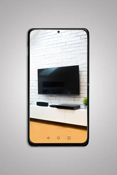 Siyah cep telefonu TV izleme modeli.