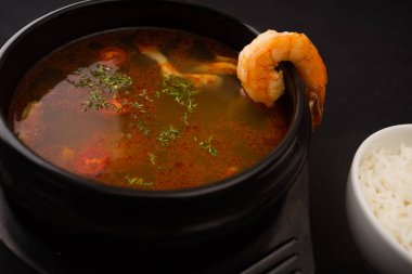 karides tomyum çorbası