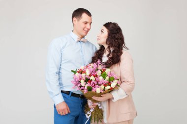 Güzel çift eğleniyor.