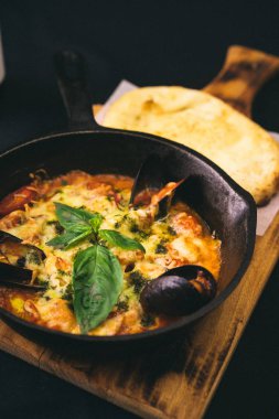 taze pişmiş deniz ürünleri