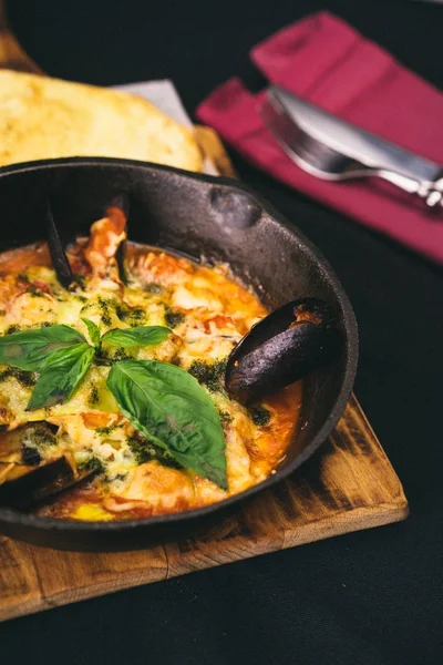 taze pişmiş deniz ürünleri