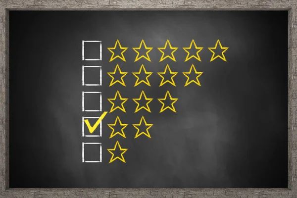 Gouden rating van twee sterren op zwarte schoolbord 3d illustratie — Stockfoto