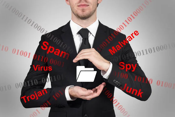 Üzletember reszelő dosszié szimbólum spam malware védelme — Stock Fotó