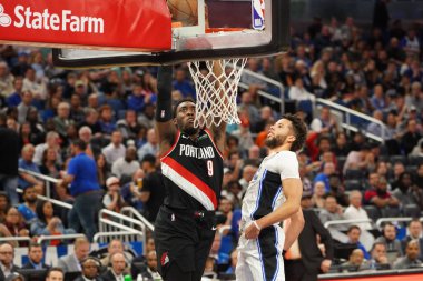 Portland Traillbazers oyuncusu Nassir Little # 9, 2 Mart 2020 tarihinde Orlando Florida 'daki Amway Center' da oynanan maçta smaç basıyor. Fotoğraf: Marty Jean-Louis