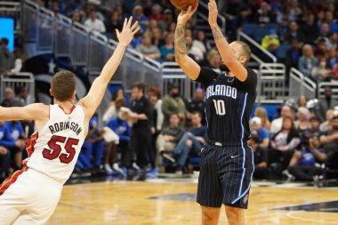 Orlando Magic oyuncusu Evan Fournier # 10, 1 Şubat 2020 tarihinde Orlando Florida 'daki Amway Center' da üç sayı attı. Fotoğraf: Marty Jean-Louis