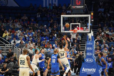 Orlando Magic, 8 Şubat 2020 tarihinde Orlando Florida 'daki Amway' de Milwaukee Bucks 'a ev sahipliği yaptı. Fotoğraf: Marty Jean-Louis