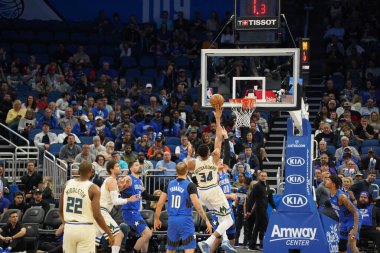 Orlando Magic, 8 Şubat 2020 tarihinde Orlando Florida 'daki Amway' de Milwaukee Bucks 'a ev sahipliği yaptı. Fotoğraf: Marty Jean-Louis